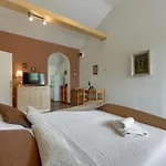 Andi Apartman