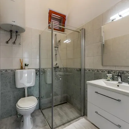 Andi Apartamento Petrčane