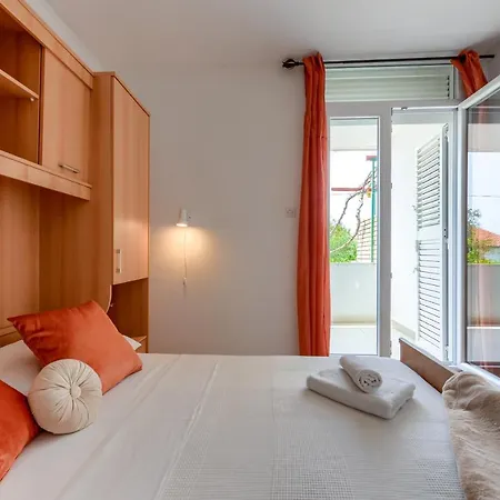 Andi Apartamento Petrčane