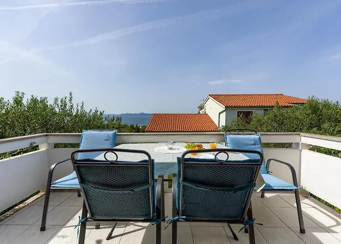 Andi Lägenhet Petrcane