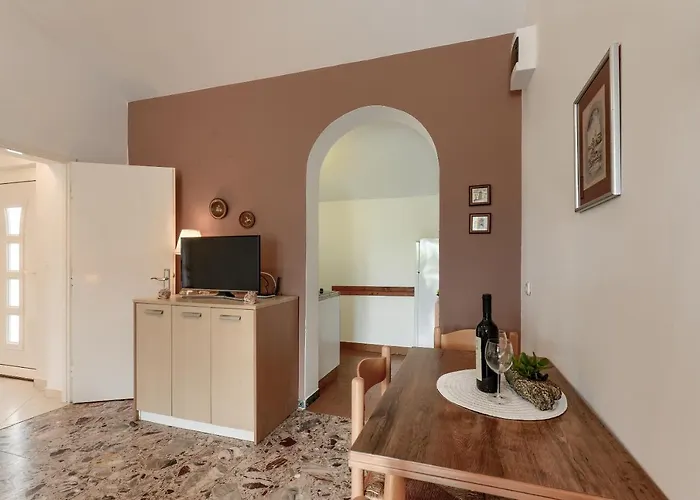 Andi بيتريتْشاني