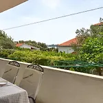 Andi Appartement Petrcane