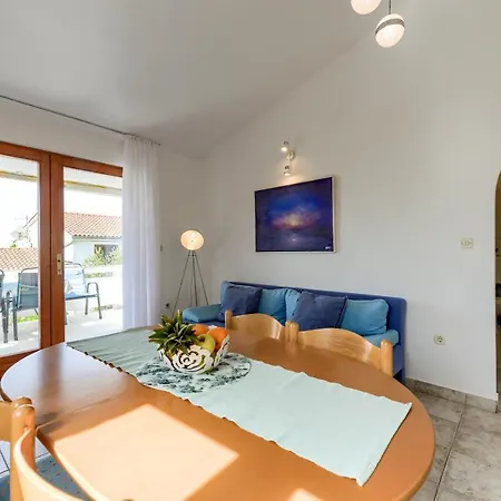 Andi Apartment *