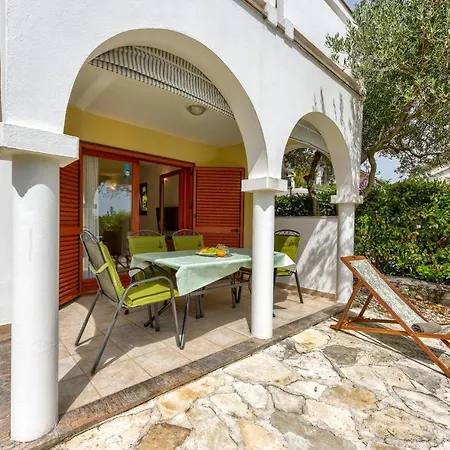 Andi Apartament Petrčane