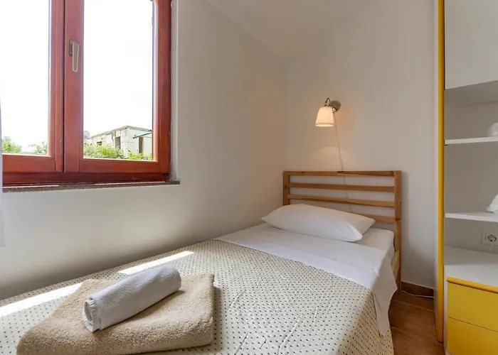 Andi شقة بيتريتْشاني